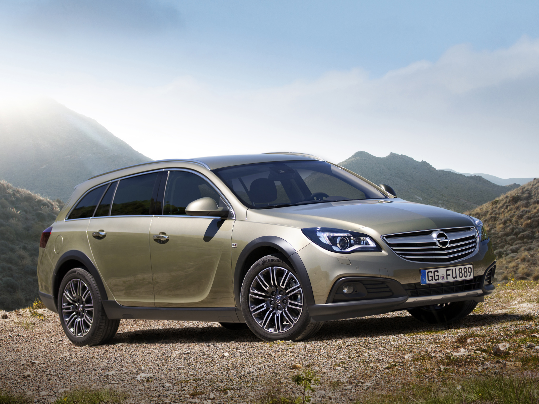 2014, Opel, Insignia, Country, Tourer, Stationwagon Wallpaper