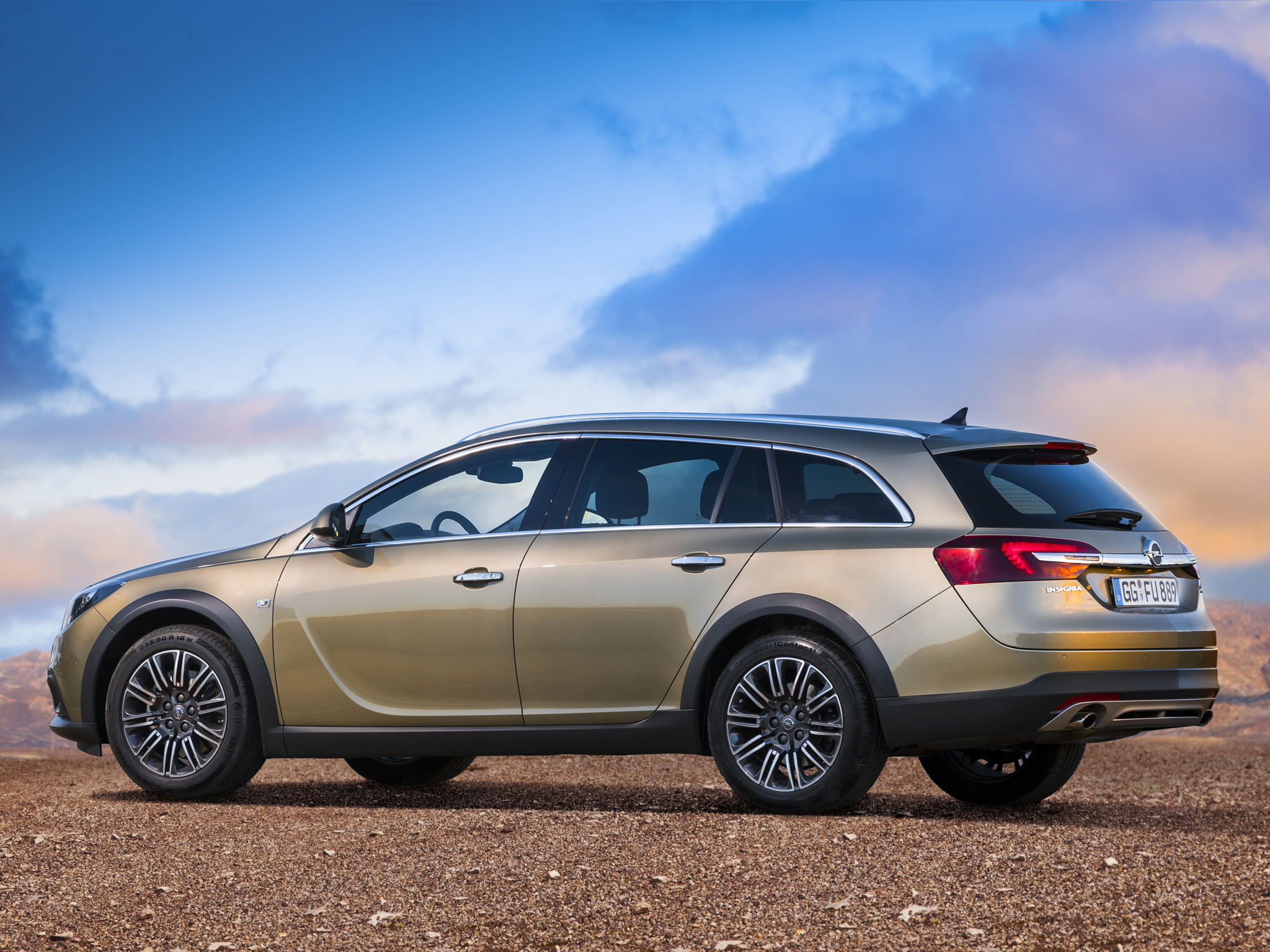 2014, Opel, Insignia, Country, Tourer, Stationwagon, Dw Wallpaper