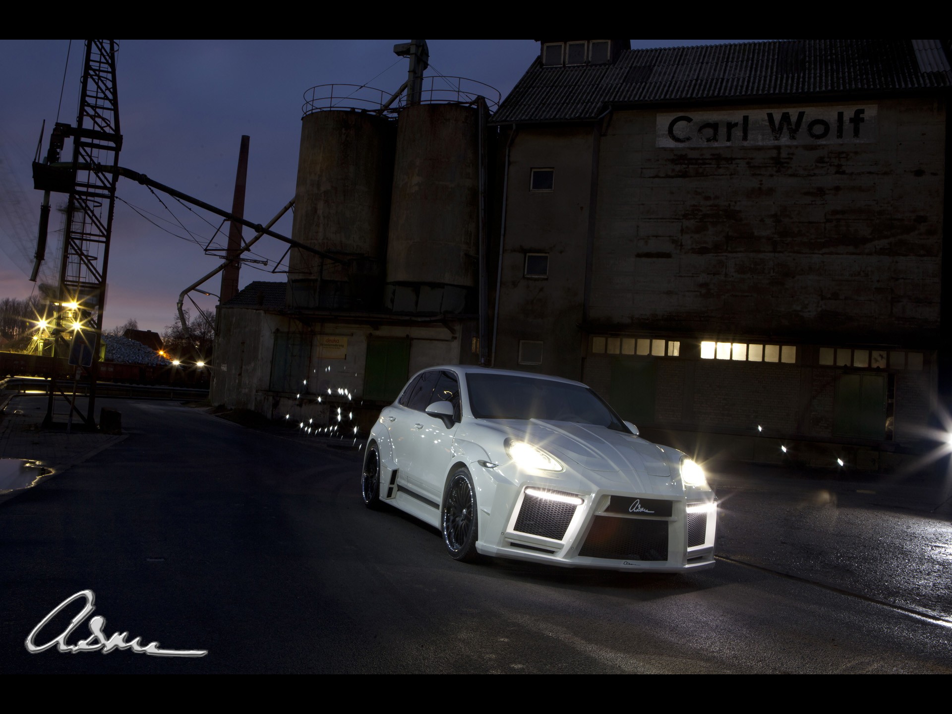 lights, Giant, Turbo, Porsche, Cayenne Wallpaper