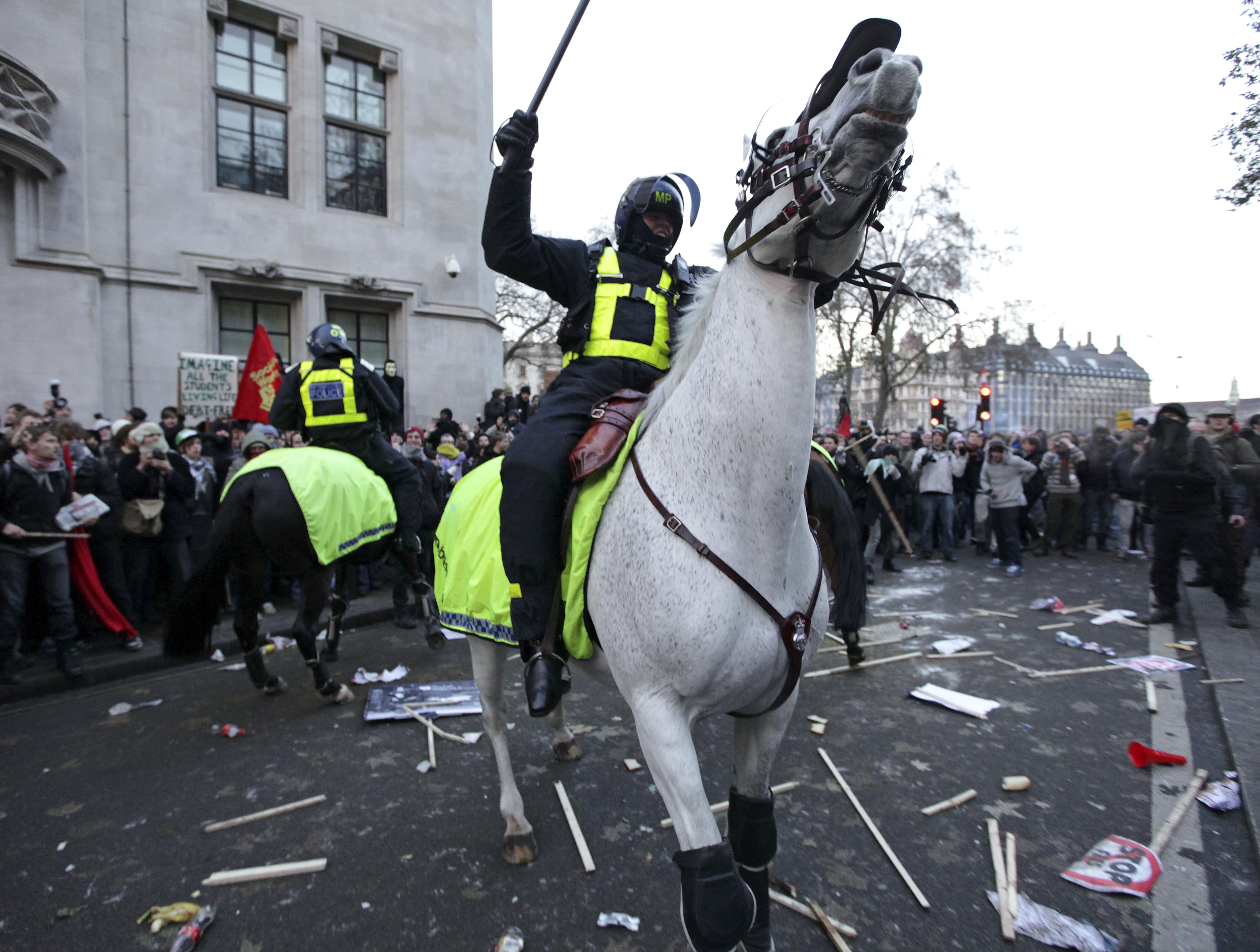 protest, Anarchy, March, Crowd, Police, Horse Wallpaper