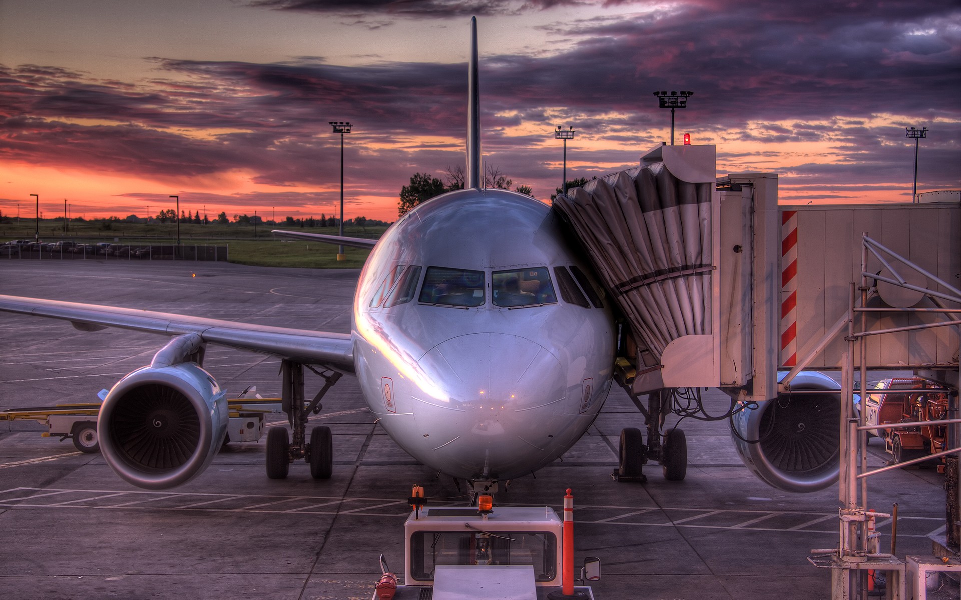 airplanes, Airports Wallpaper