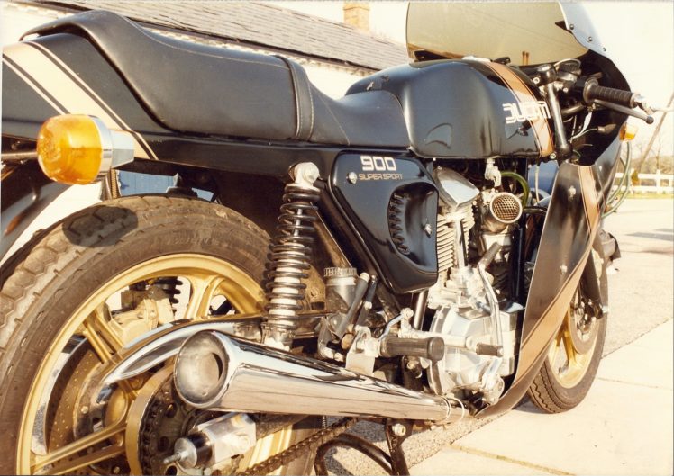 ducati, 900, Motorbike, Bike,  25 HD Wallpaper Desktop Background