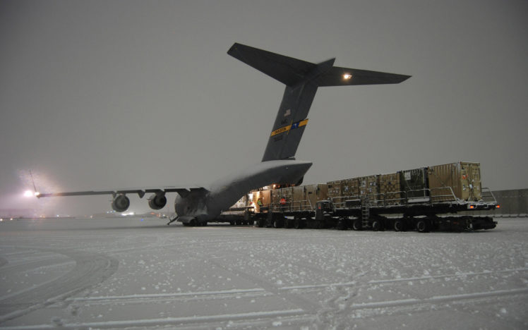 c 17, Airplane, Plane, Cargo, Snow, Winter, Military HD Wallpaper Desktop Background