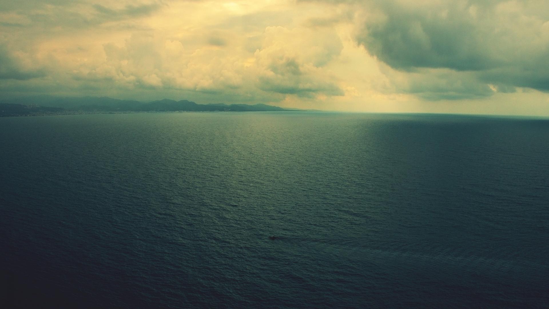 water, Minimalistic, Sea Wallpapers HD / Desktop and Mobile Backgrounds