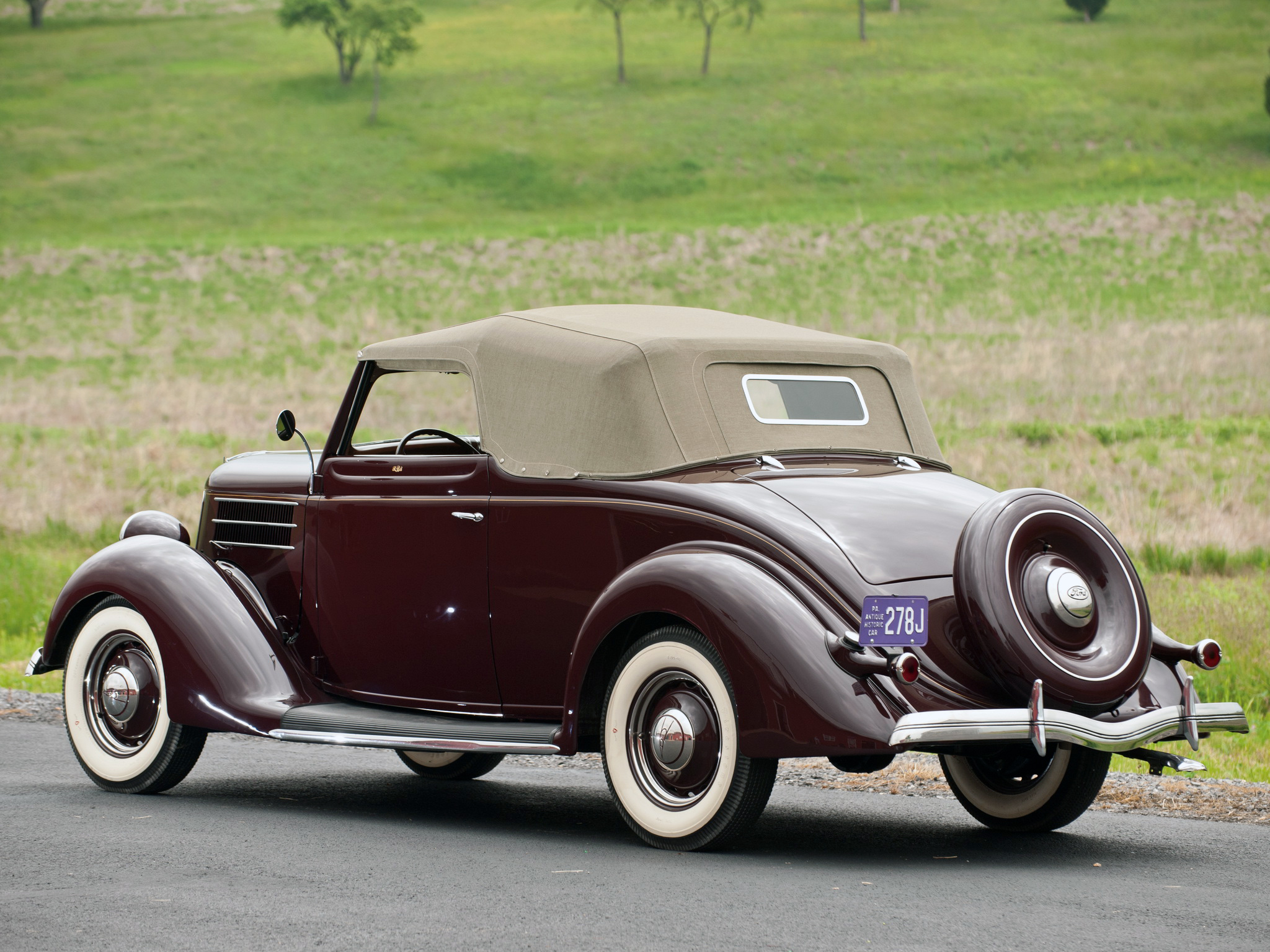 1936 Ford Roadster Deluxe