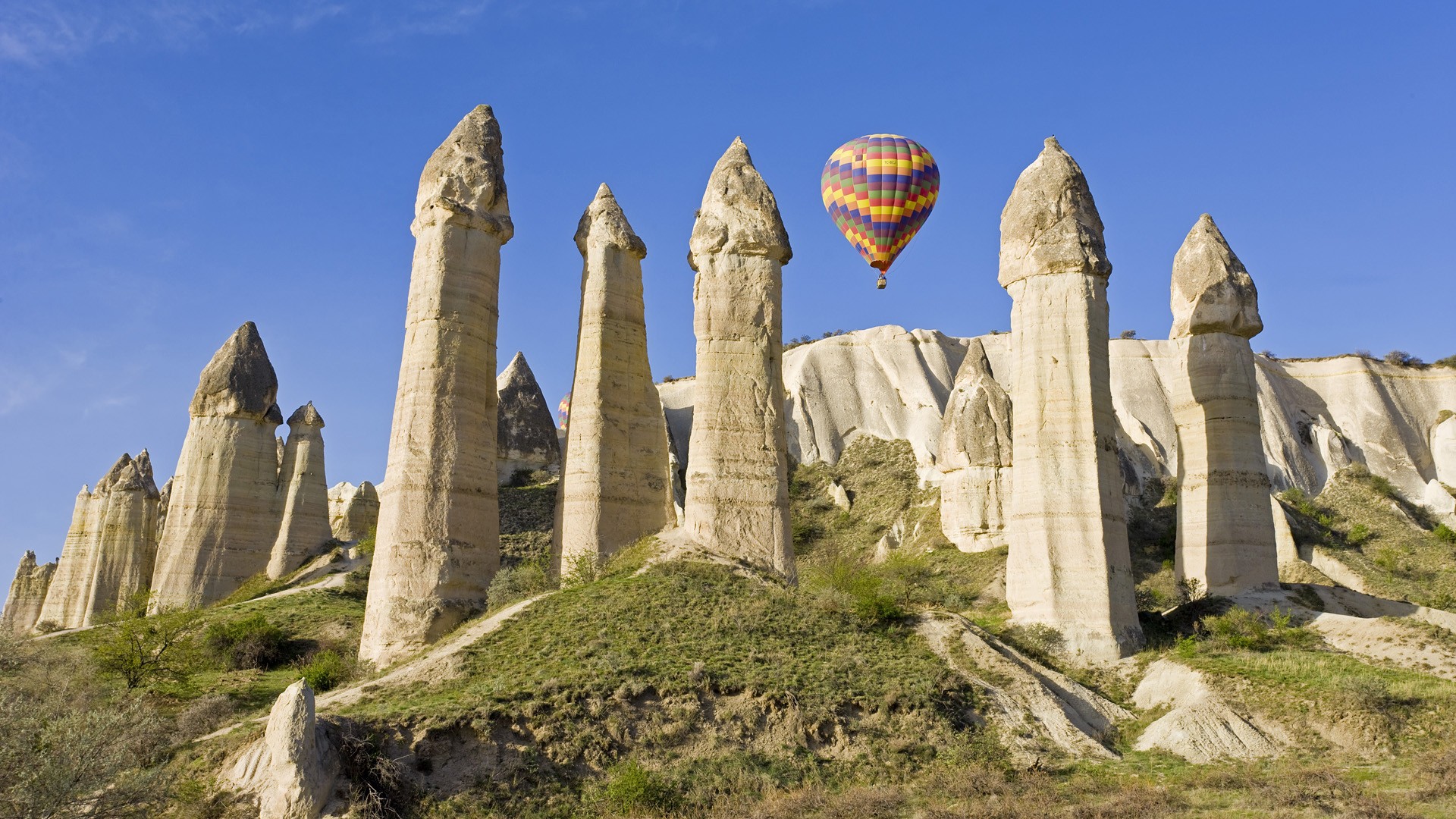 turkey, Cappadocia, Hot, Air, Balloons, Chimneys Wallpaper