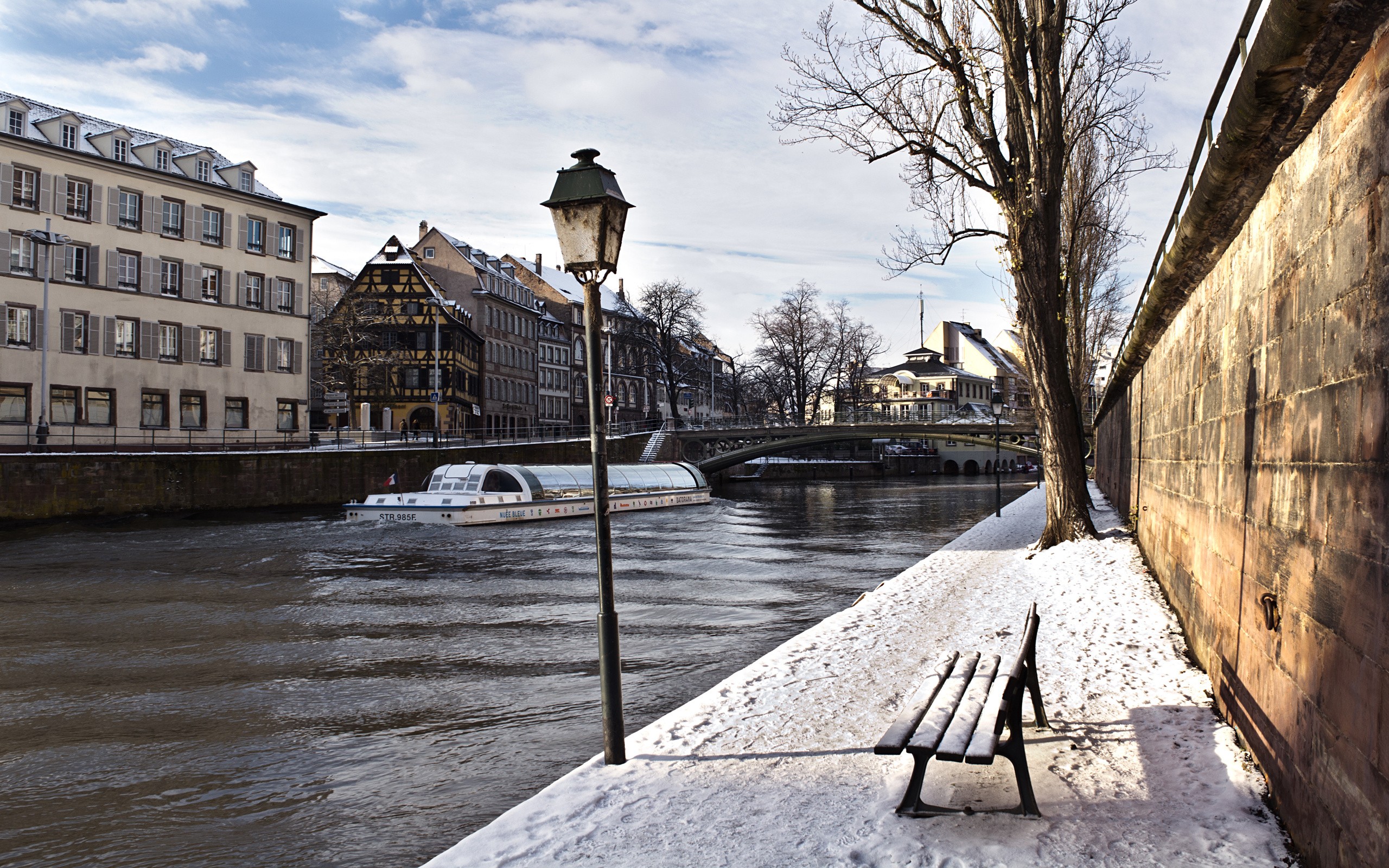 river, Inside, Strasbourg Wallpaper