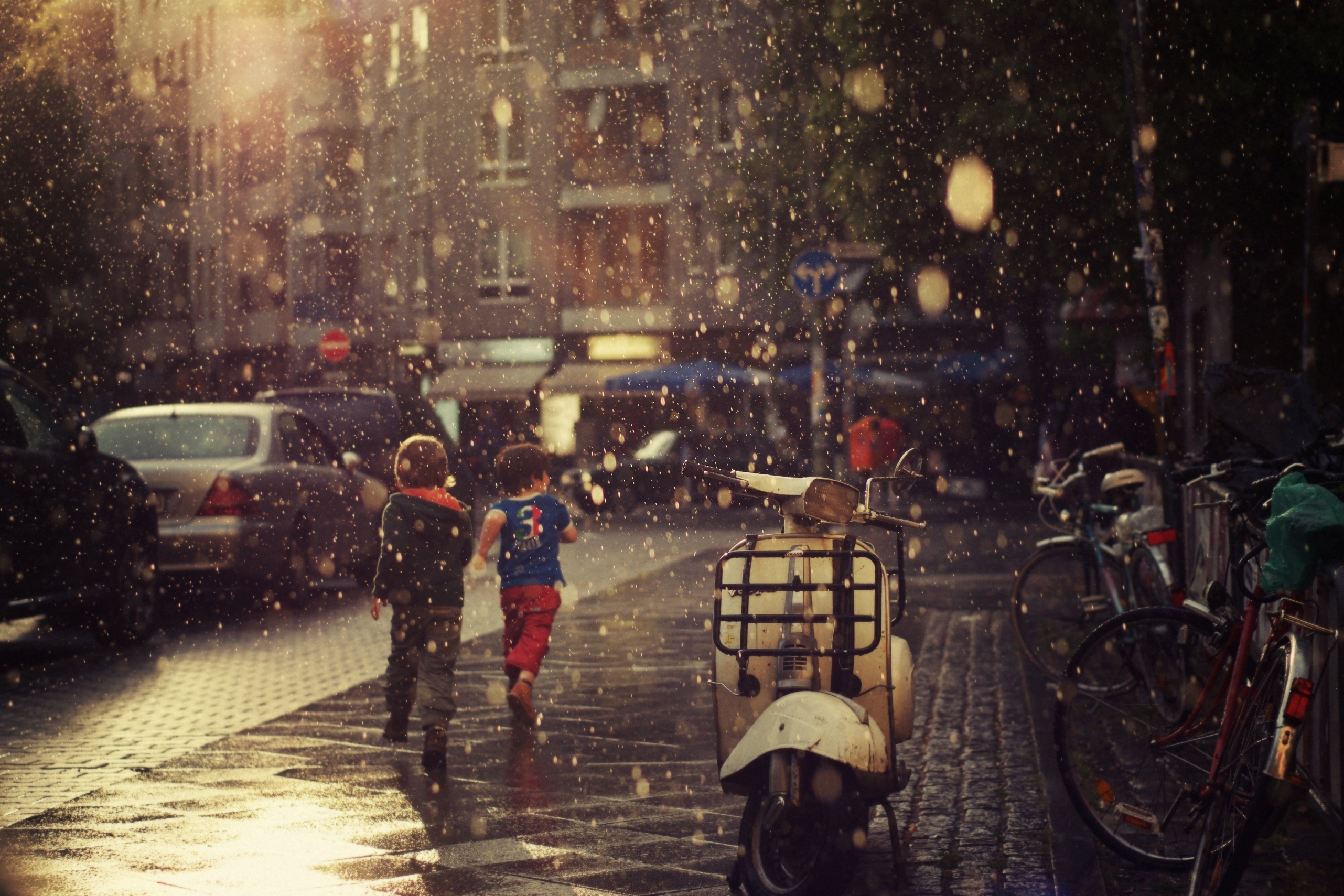 rain, Rain drops, Water drops, Drops, Children, People, Vehicles, Scooters, Motorcycles, Places, Cities, Architecture, Buildings, Photography, Roads Wallpaper