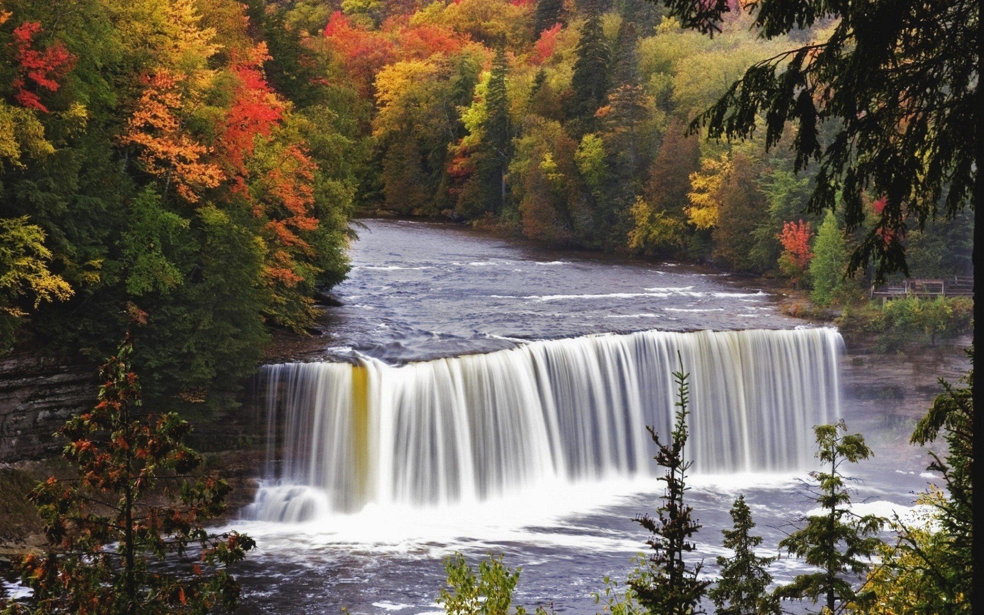 waterfalls Wallpaper