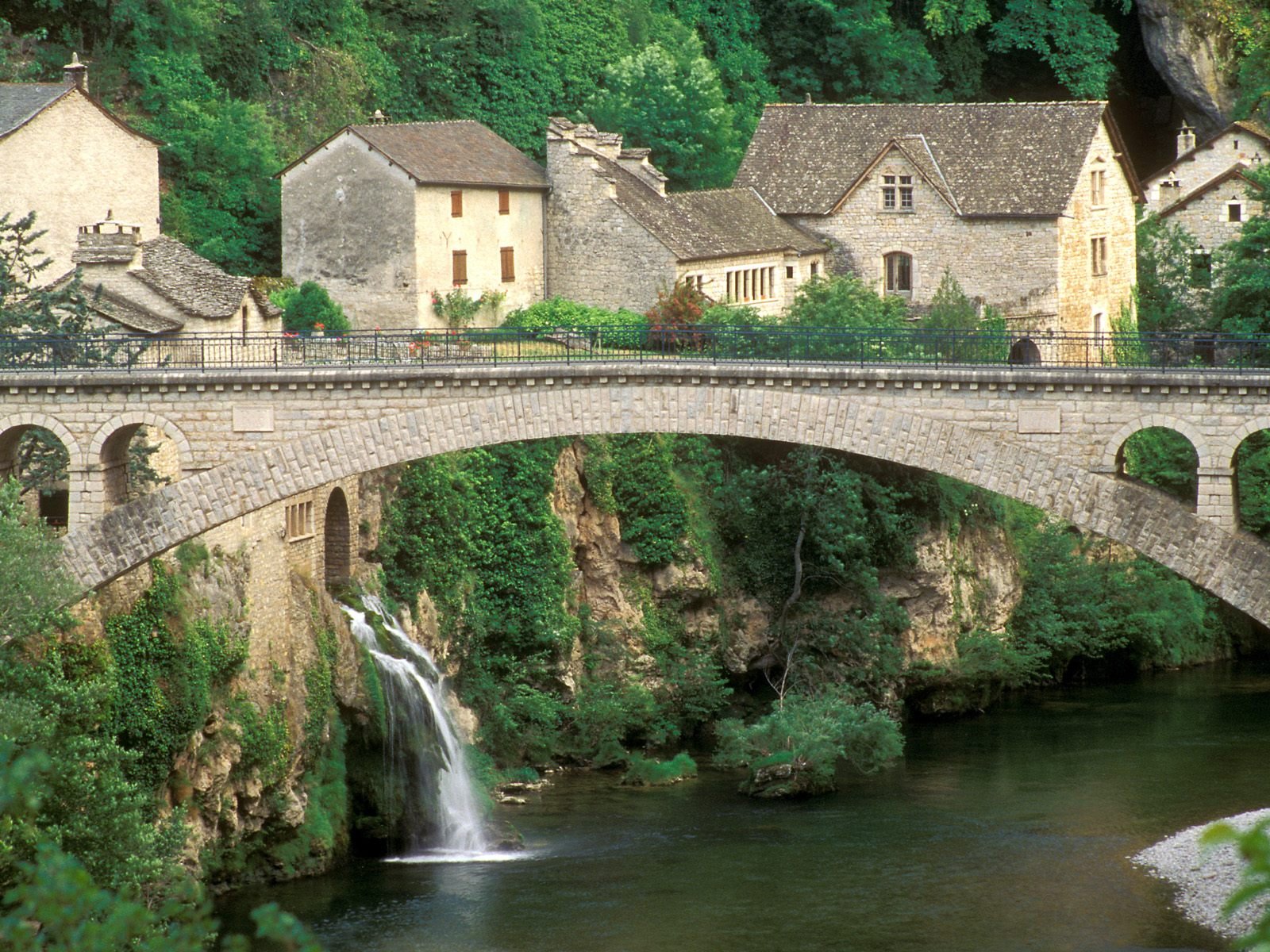 houses, France, Bridges, Waterfalls Wallpaper