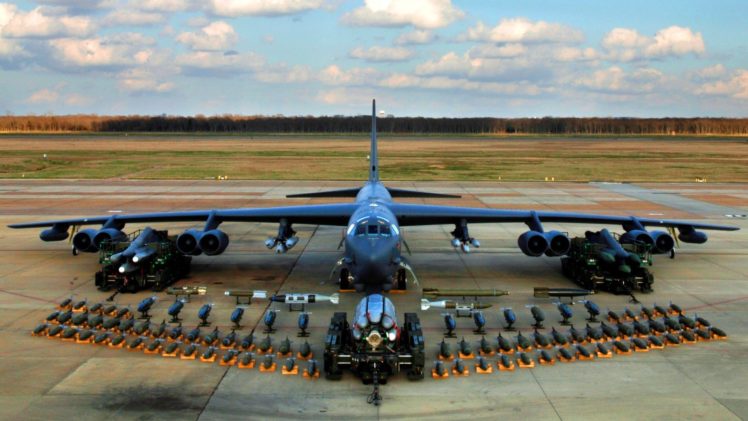 aircraft, Bombs, Military, Weapons, Air, Force, Boeing, B 52, Stratofortress, Missle HD Wallpaper Desktop Background