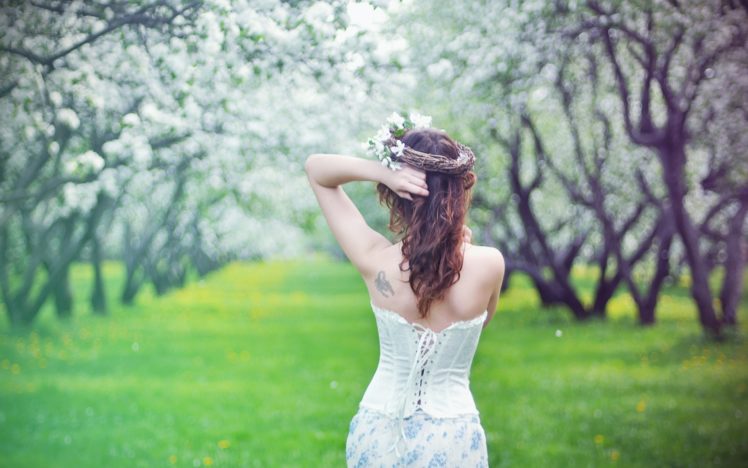 gothic, Spring, Seasons, Orchard, Trees, Blossoms, Flower, Grass, Photography, Dress, Witch, Occult, Dress, Corset, Shoulder, Pale, People, Mood, Brunette, Tattoo, Women, Females, Girls, Models, Babes, Style, Sen HD Wallpaper Desktop Background