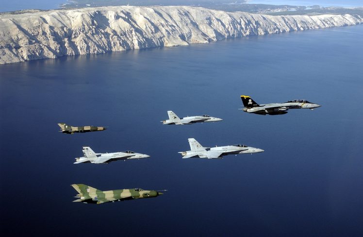 f 18, Fighter, Jet, Military, Plane, Airplane, Usa,  10 HD Wallpaper Desktop Background
