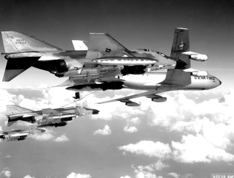 f 4, Fighter, Jet, Bomber, Phantom, Airplane, Plane, Military,  7 HD Wallpaper Desktop Background