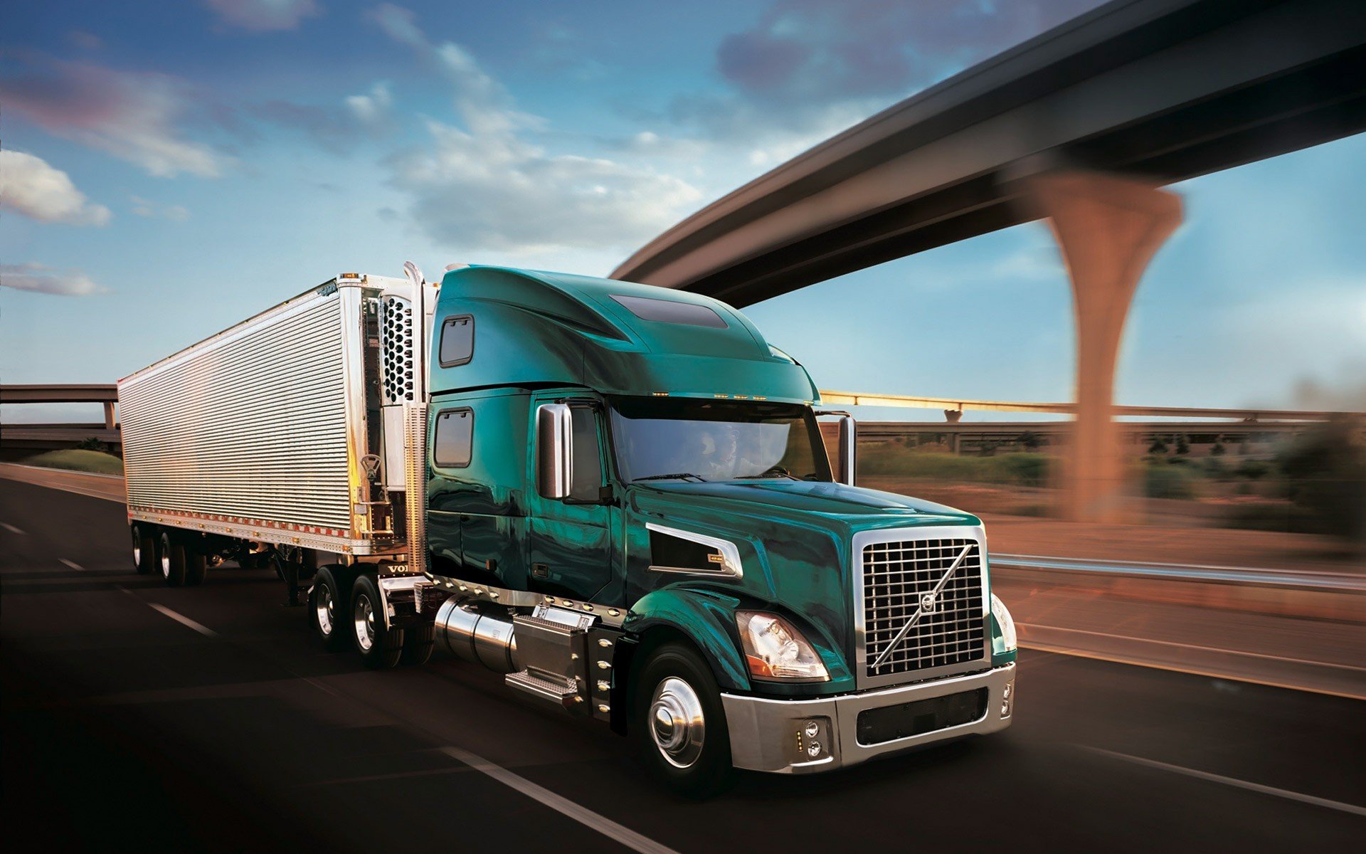 green, Trucks, Volvo, Freeway Wallpaper