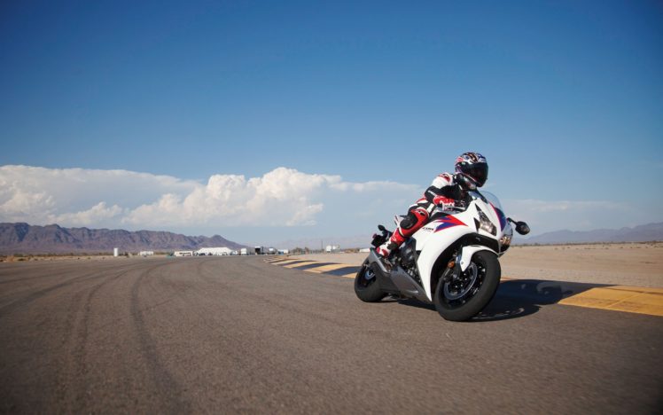 superbike, Honda, Cbr1000, Motorbikes, Race, Tracks HD Wallpaper Desktop Background