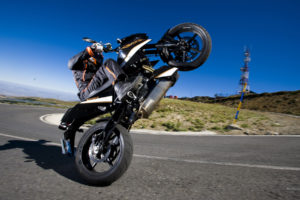 690, Duke, 2011, Vehicles, Motorcycles, Motorbike, Wheelie, Whell, Stand, Extreme, People, Roads, Engines, Sportbkie, Bike