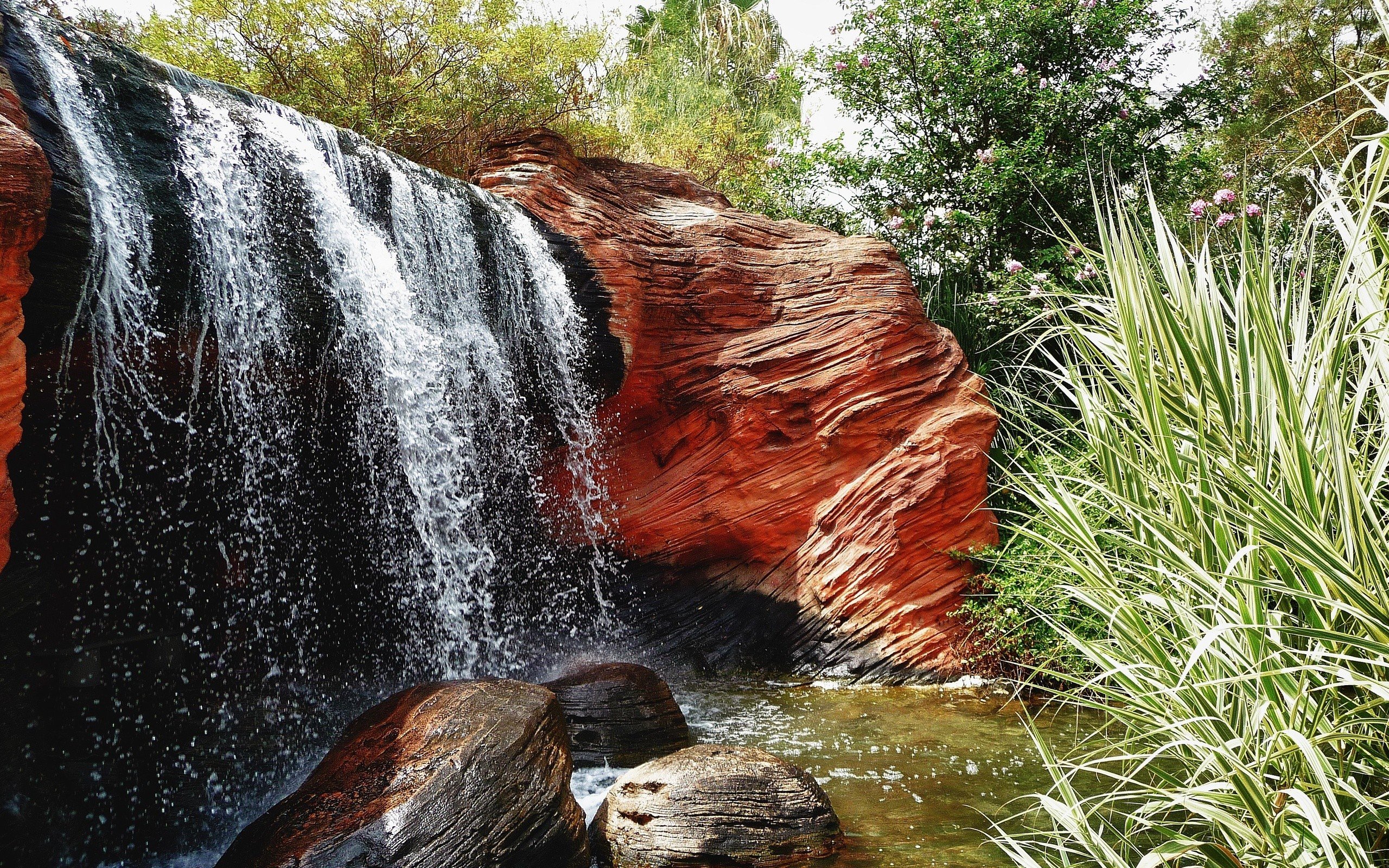 waterfalls Wallpaper