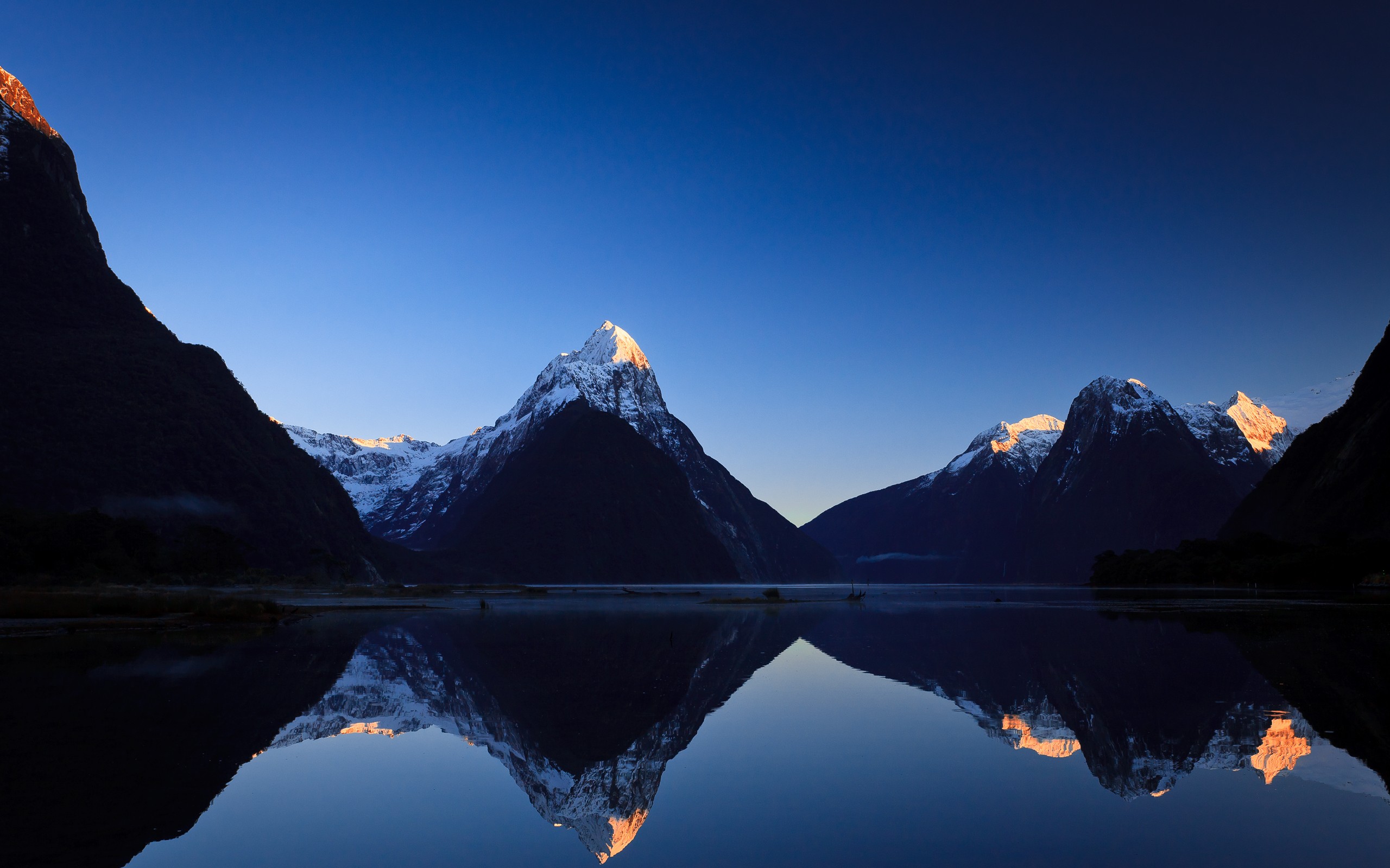 milford, Sound, Sunrise,  , New, Zealand Wallpaper
