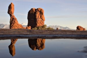 water, Rocks, Arches, National, Park, Sunlight, Reflections