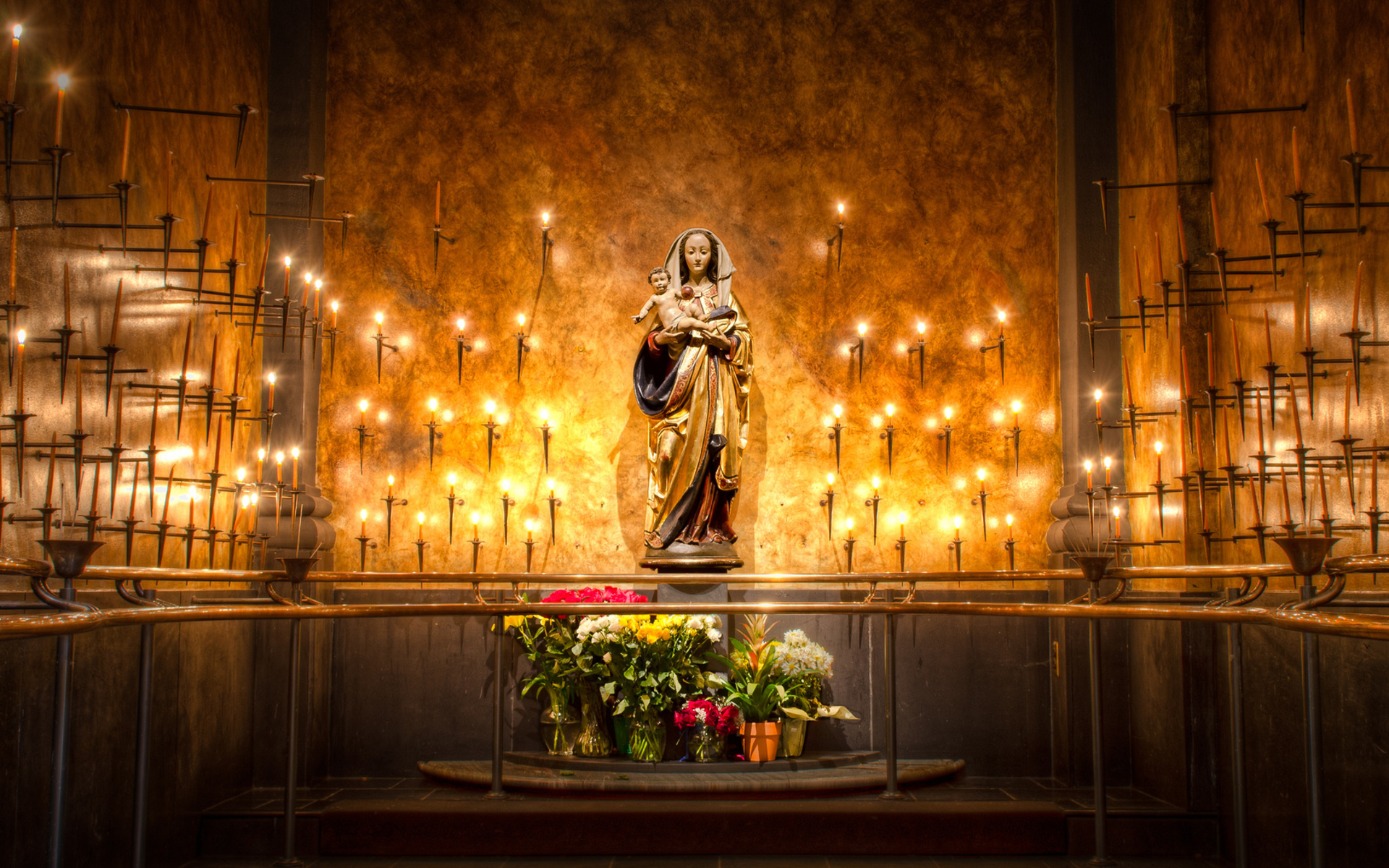 virgin, Mary, Church, Of, Santa, Maria, Sopra, Minerva, Candles, Fire, Flames, Cathedral, Church, Religion, Cathilic, Christian, Jesus, Babies, Room, Architecture, Flowers, Hdr, Color Wallpaper
