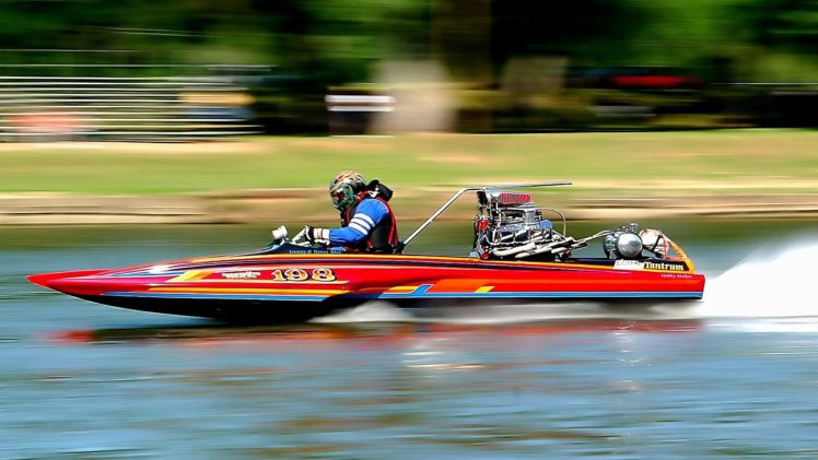vehicles, Watercrafts, Boats, Ships, Spray, Tail, Color, Speed, Motion, People, Uniform, Race, Racing, Engine, Chrome, Blower, Blown, Muscle, Hot, Rod, Lakes, Park, Shore, Grass HD Wallpaper Desktop Background