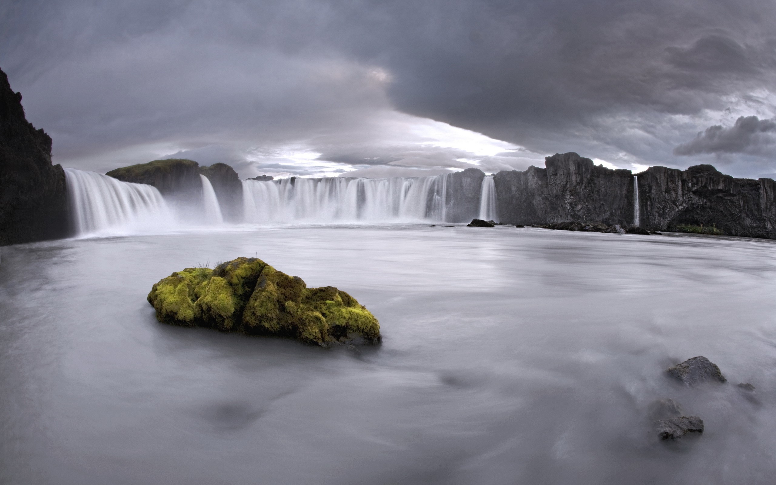 waterfalls, In, Iceland Wallpaper