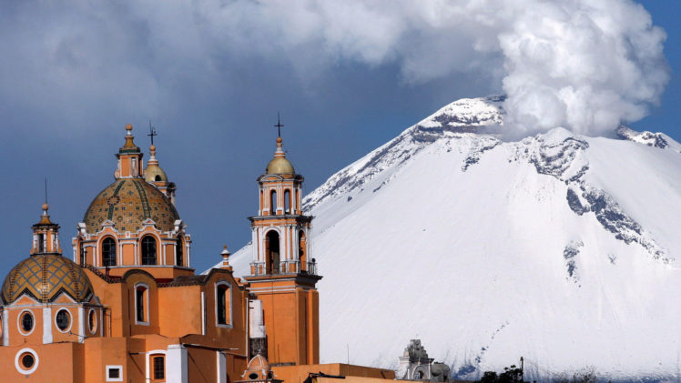 popocatepetl, Volcano, Cholula, Mexico, Eruption, Smoke, Steam, Nature, Mountains, Snow, Architecture, Buildings, Cathedral, Church, Cross HD Wallpaper Desktop Background