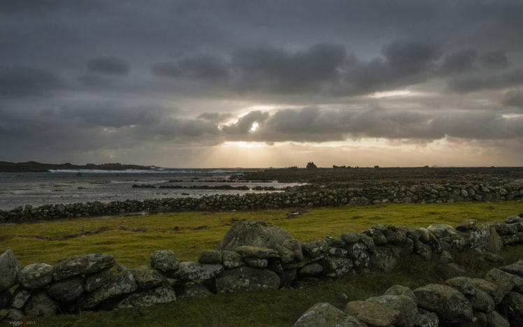 nature, Landscapes, Stone, Fence, Rock, Fields, Shore, Sky, Clouds, Storn, Rain, Sunlight, Sunbeam, Bay, Sound, Tide, Ocean, Sea, Waves HD Wallpaper Desktop Background