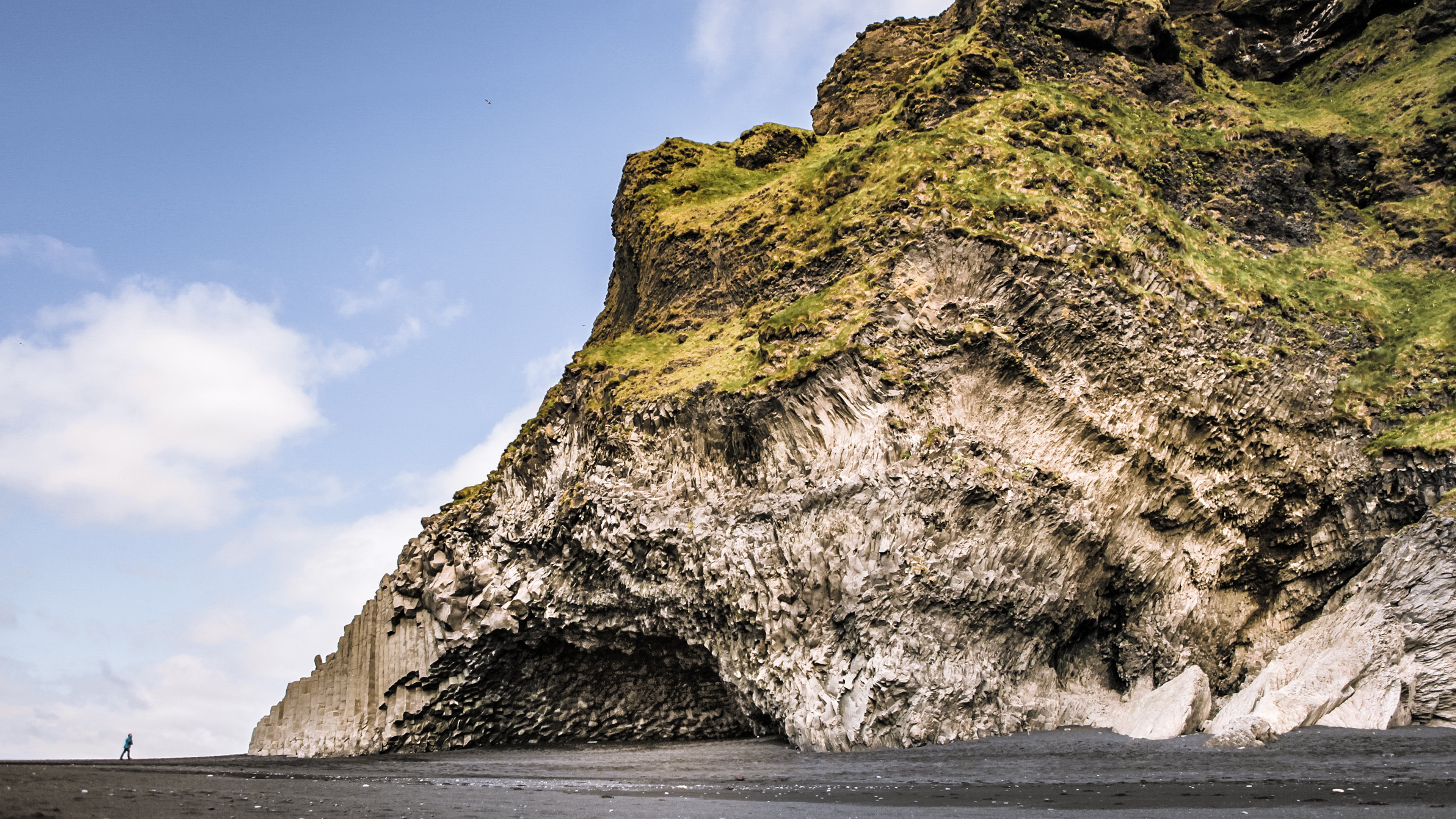 iceland, Dyrholaey, Cave Wallpaper