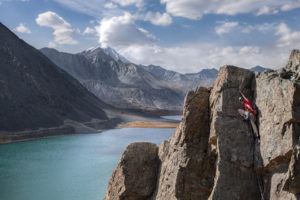 sports, Climbing, Nature, Landscapes, Mountains, Cliff, Lakes, Rivers, Sky, Clouds, Extreme, People, Men, Males