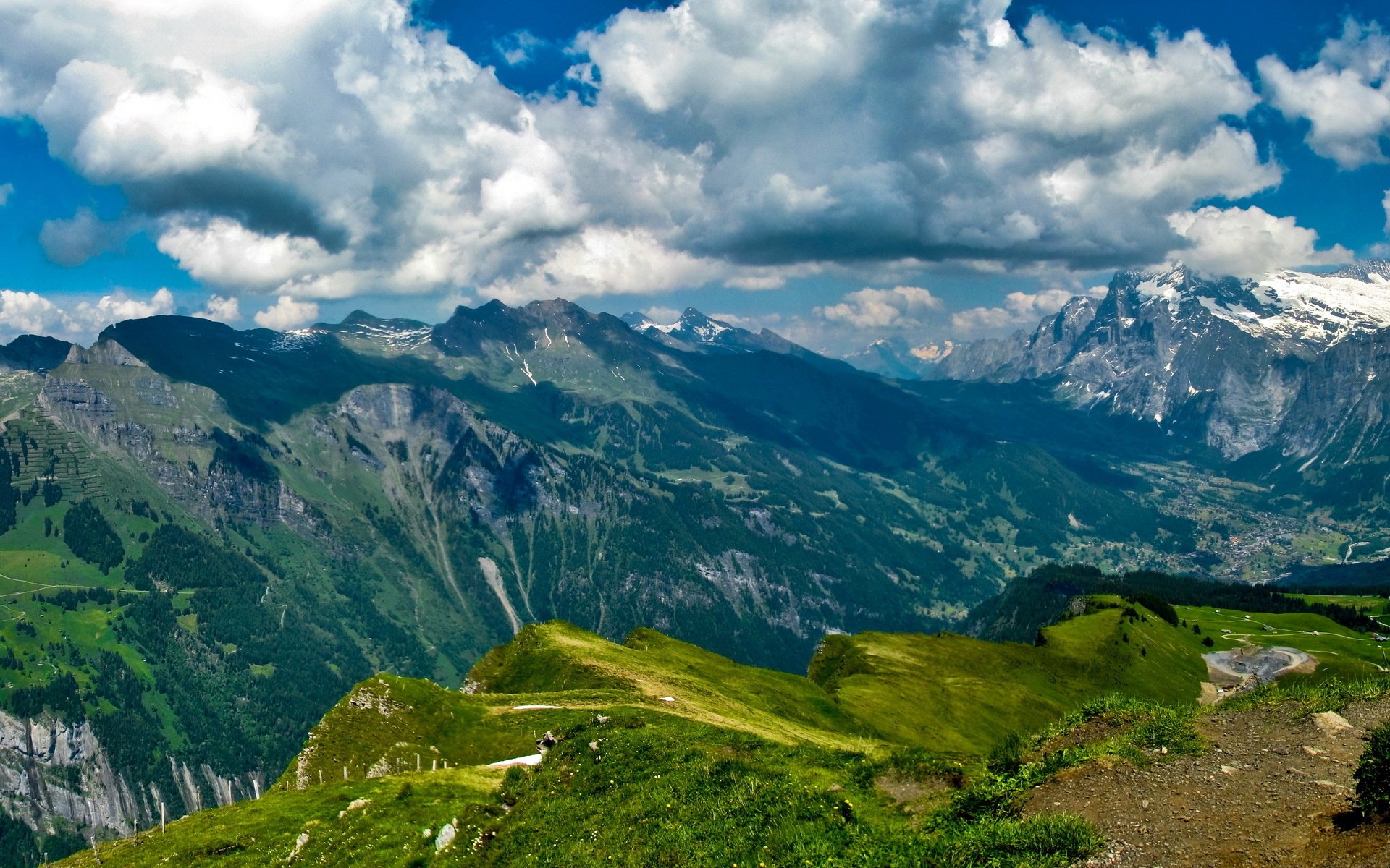 mountains, Switzerland, Bern, Lauterbrunnen, Horizon, Sky, Clouds Wallpaper