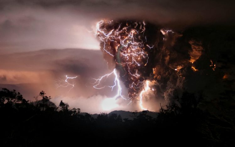 volcanic, Lightning HD Wallpaper Desktop Background