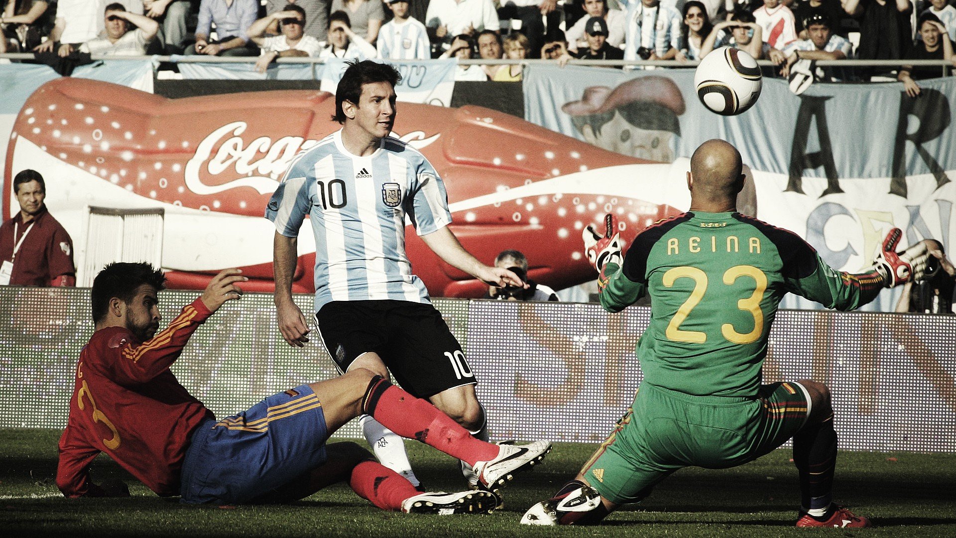 soccer, Argentina, Balls, Match, Spain, Lionel, Messi, Gerard, Piquaia Wallpaper