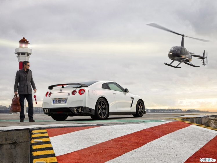 helicopters, Cars, Vehicles, Nissan, Gt r, R35 HD Wallpaper Desktop Background