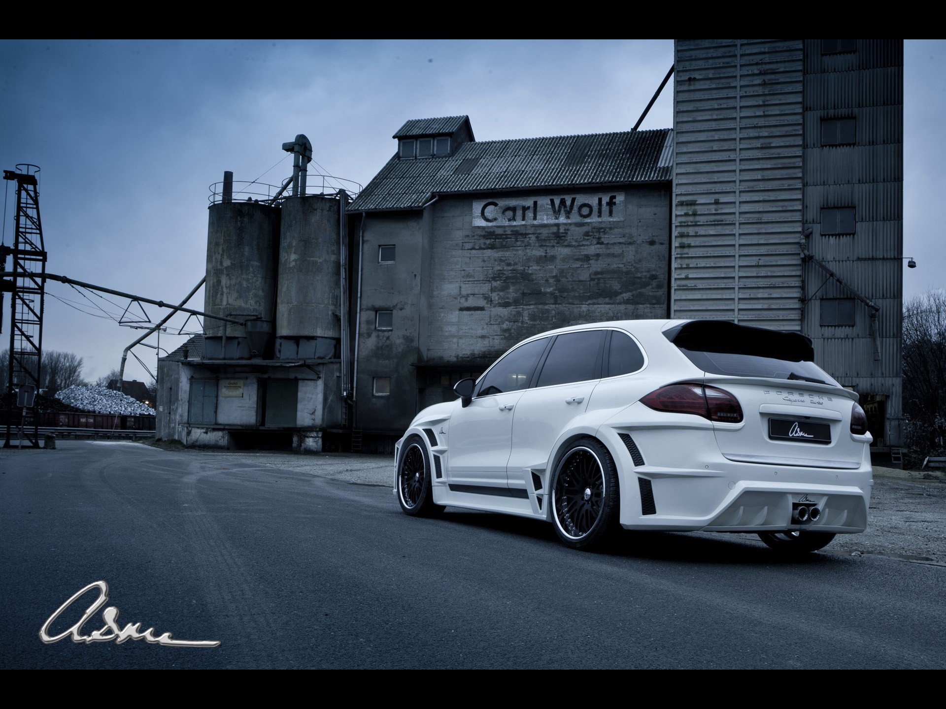 giant, Turbo, Porsche, Cayenne Wallpaper