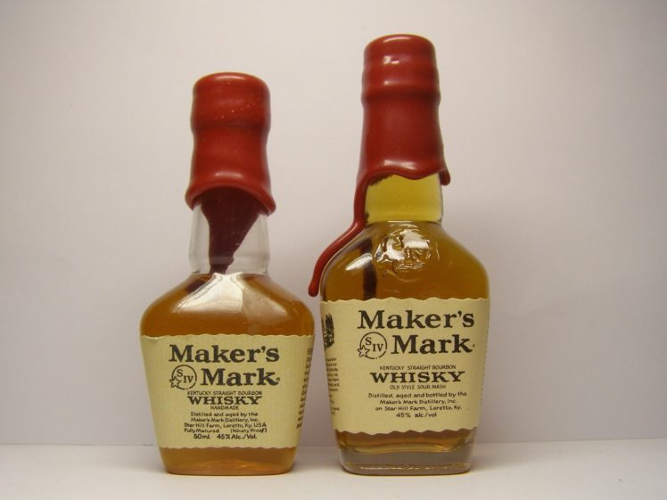 bottles, Alcohol, Whiskey, Liquor, White, Background, Makerand039s, Mark, Bourbon HD Wallpaper Desktop Background