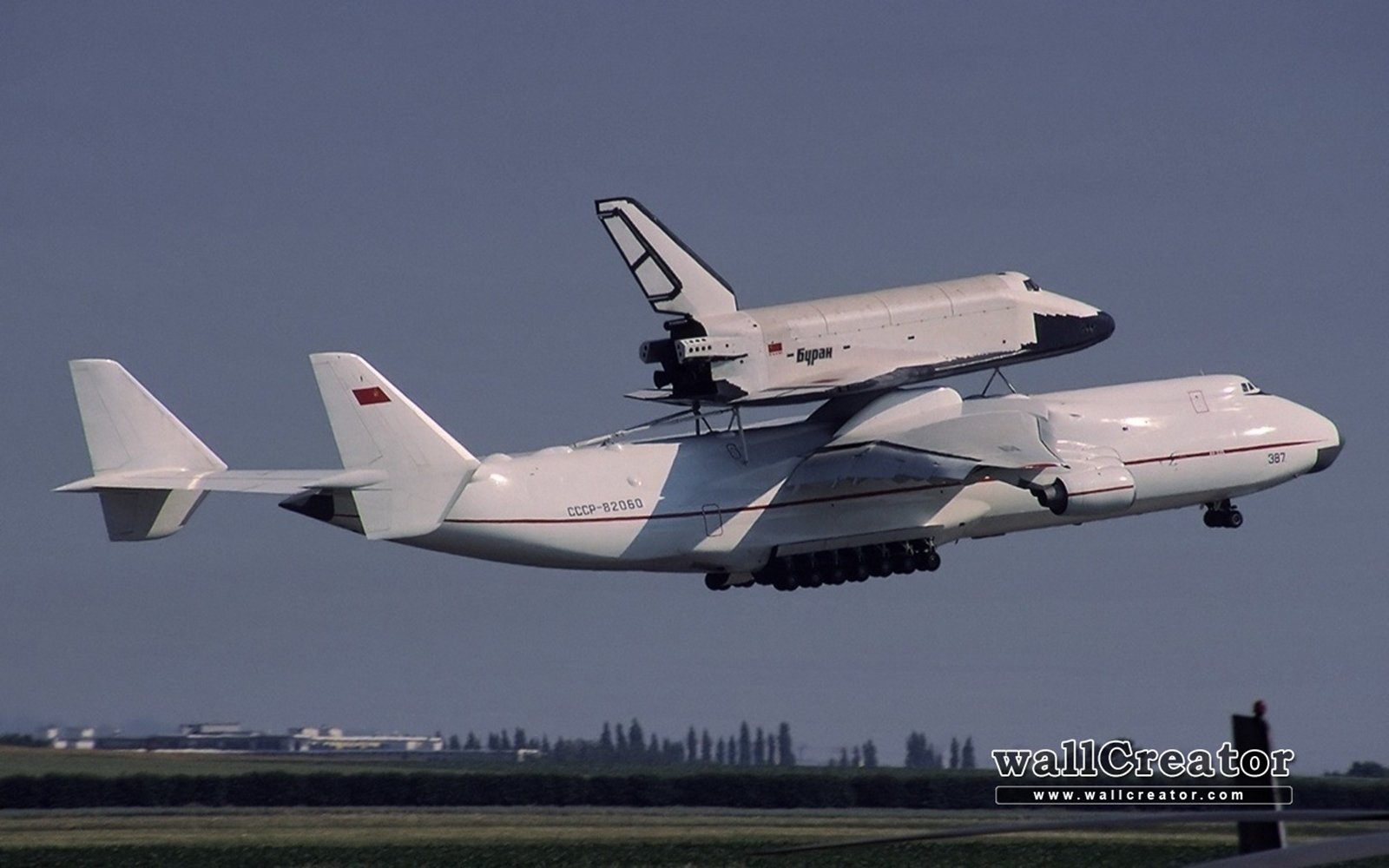 wallcreator, 1297611609, 3643, 1600x1000 Wallpaper