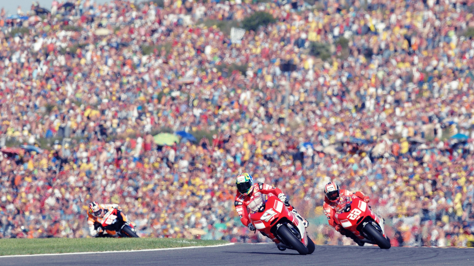 ducati, Racing, Motorbikes, Race, Track, Crowd Wallpaper