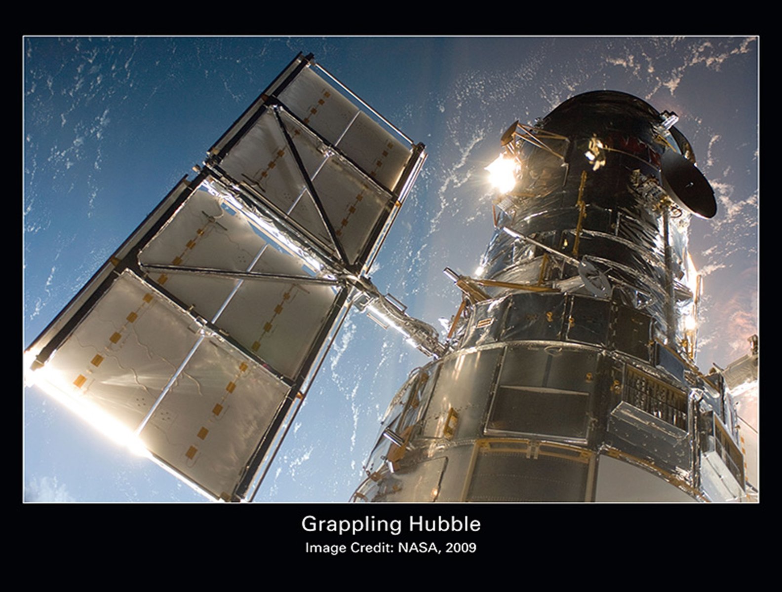 grappling, Hubble, Nasa, Telescope, Space, 1584x1200 Wallpaper