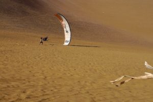 sand, Deserts, Sports, Spiral, Ground, Paragliders, Paragliding, Gliding, Iquique, Risk, Sport, Mathieu, Rouanet