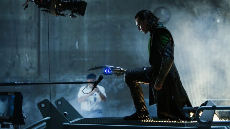 Loki Tom Hiddleston The Avengers Movie Set Photos Sceptres Wallpapers Hd Desktop And Mobile Backgrounds