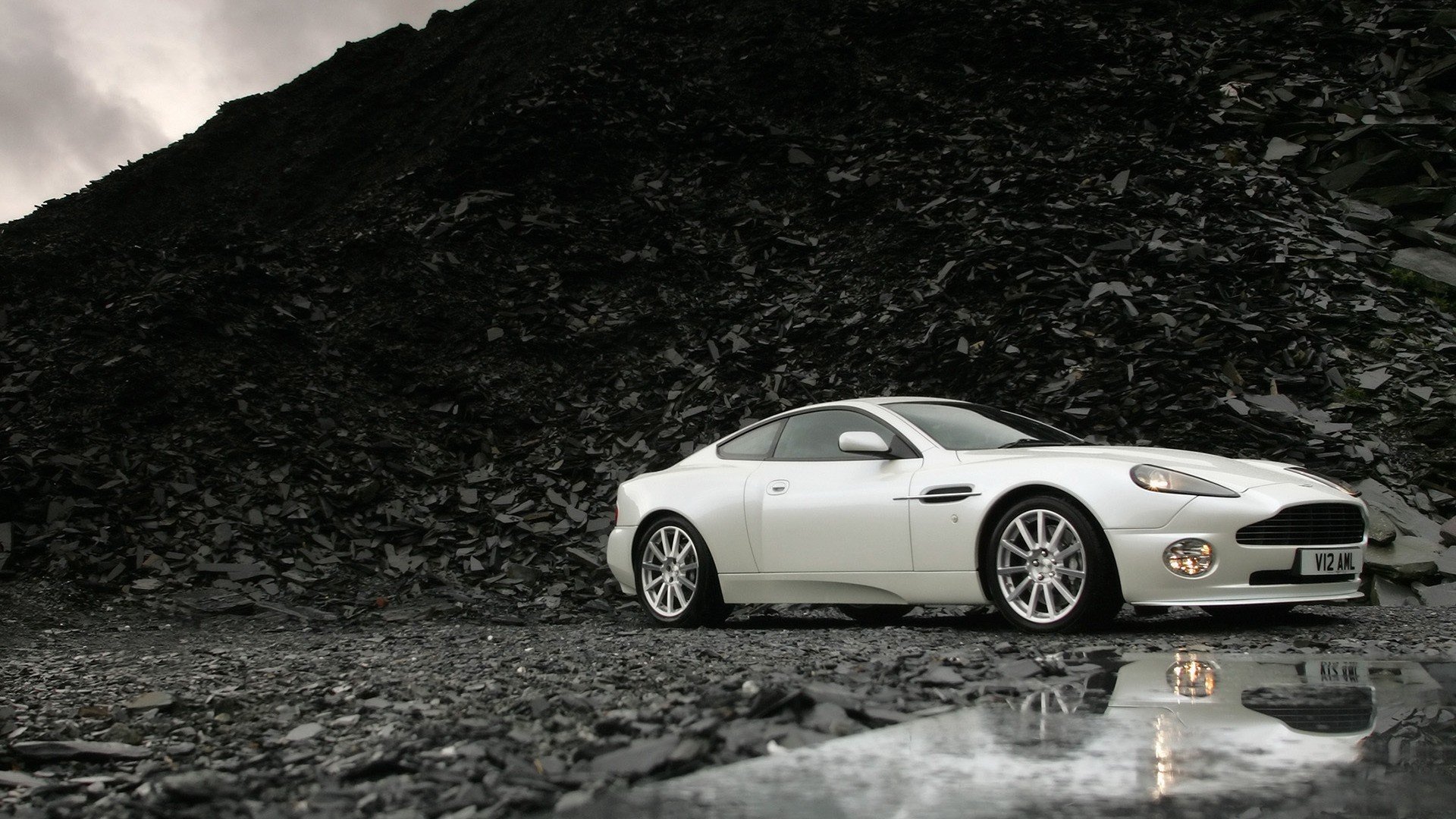 white, Cars, Aston, Martin, Front, Wheels, Races, Racing, Cars, Speed, Automobiles Wallpaper