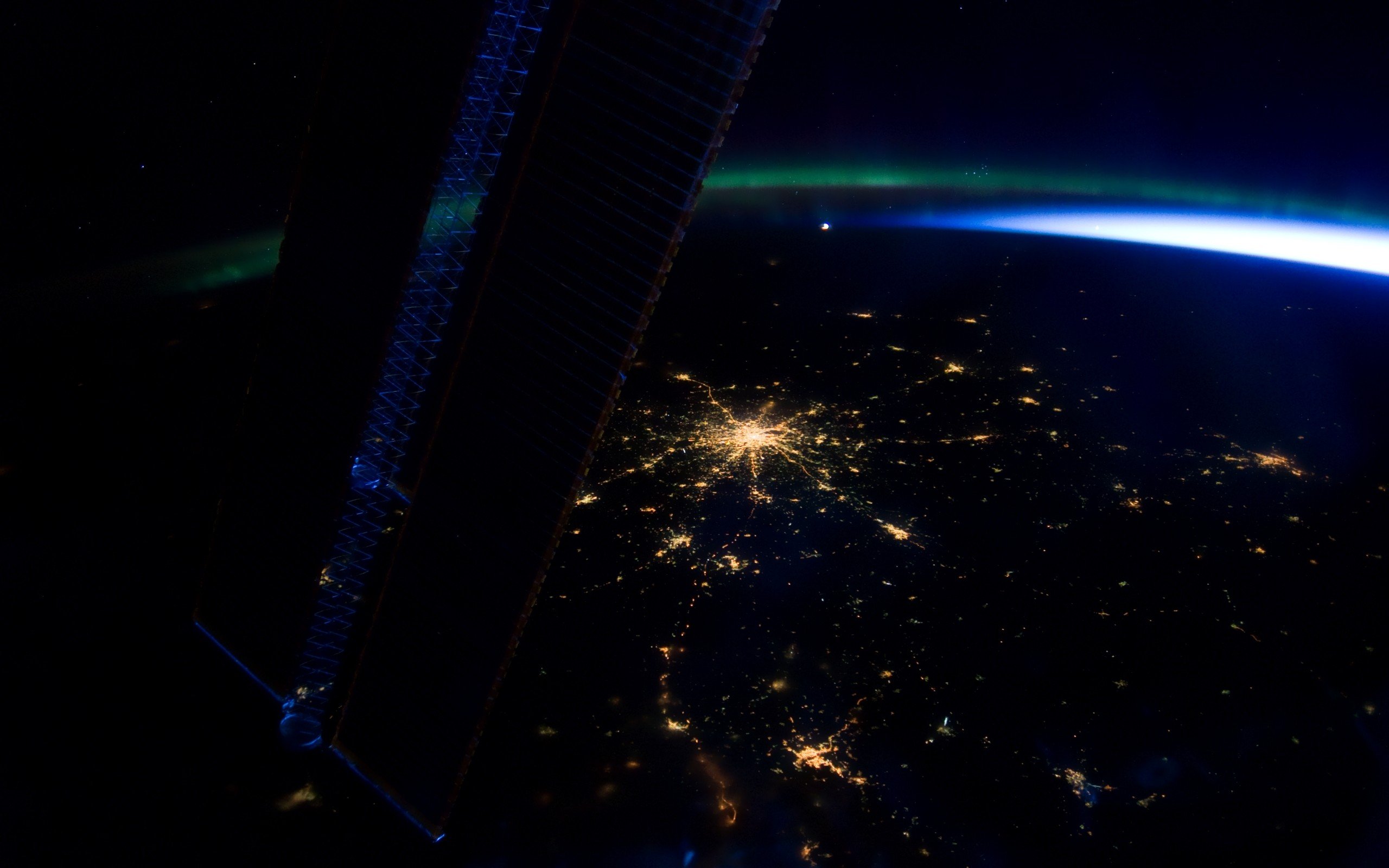 outer, Space, Night, Russia, Earth, Nasa, Atmosphere, Spaceships, Moscow, Vehicles Wallpaper