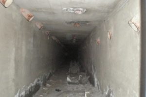 creepy, Tunnels