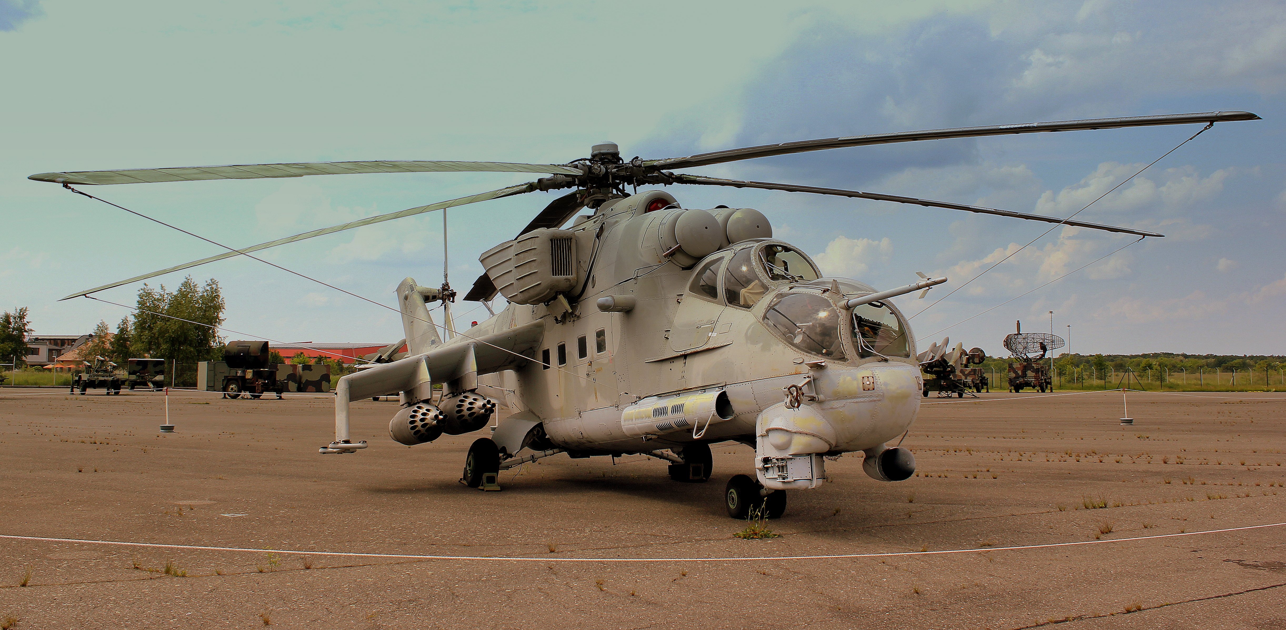 mi 24, Hind, Gunship, Russian, Russia, Military, Weapon, Helicopter, Aircraft,  33 Wallpaper