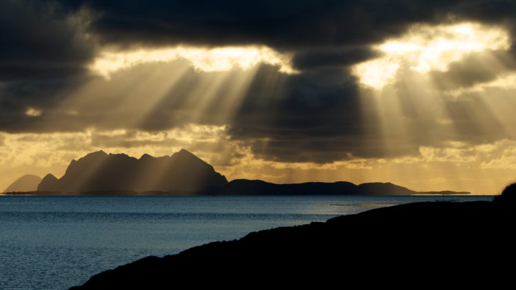 landscapes, Bay, Sea, Ocean, Fjord, Clouds, Sunset, Sunrise, Sunlight, Beams, Rays, Mountains HD Wallpaper Desktop Background