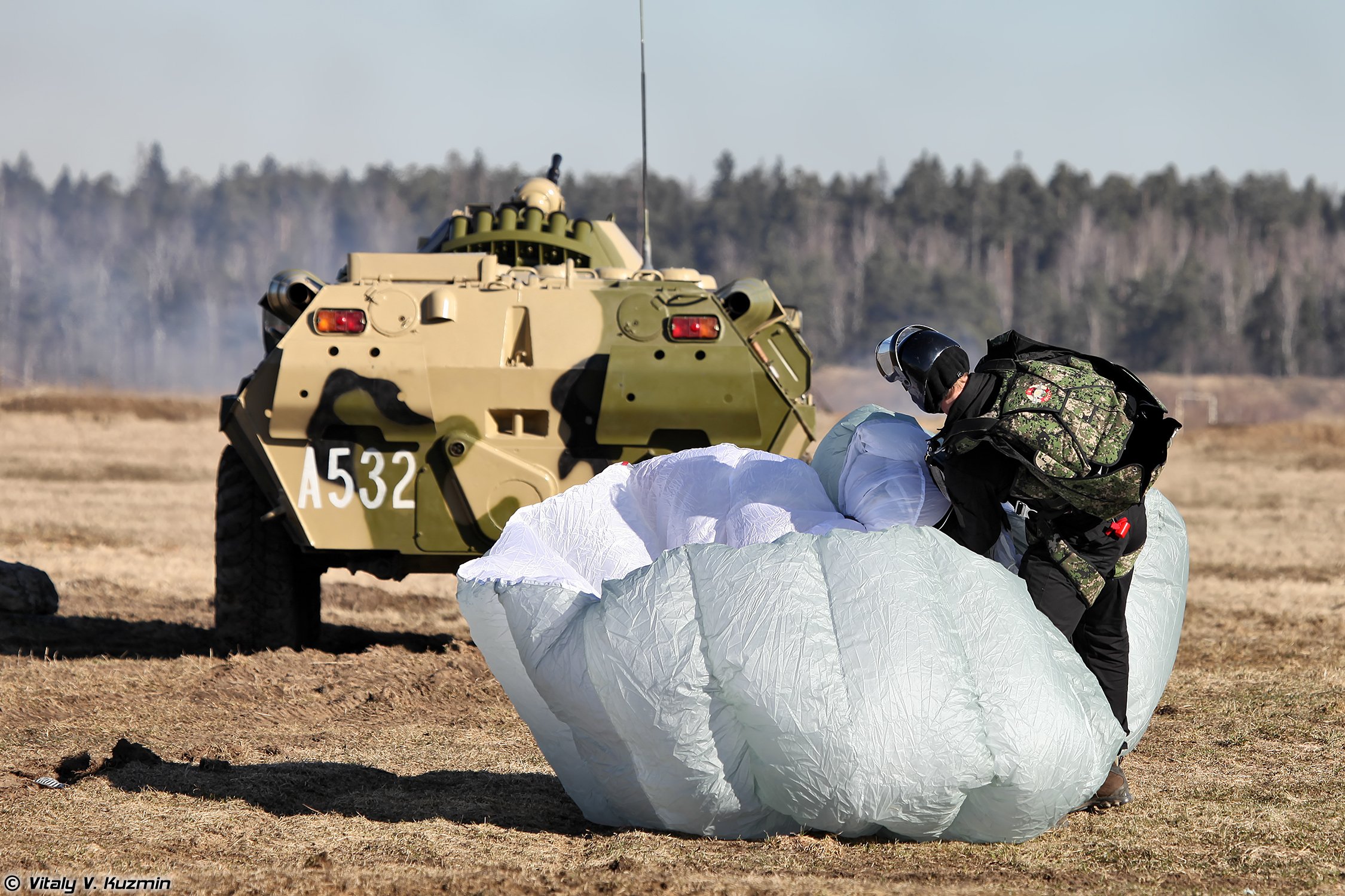 604th, Tssn, Operator, With, Stayer, Parchute, System Wallpaper