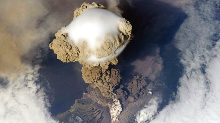 smoke, Peak, International, Space, Station, Eruption HD Wallpaper Desktop Background