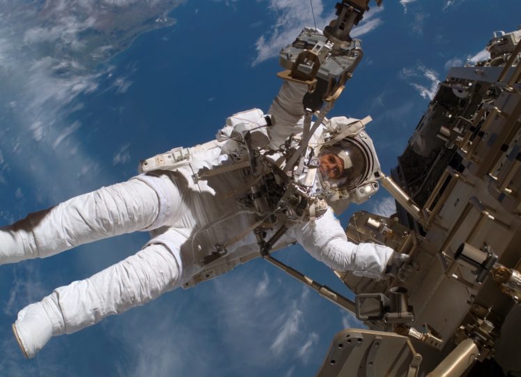 astronaut, Christer, Fuglesang, During, Spacewalk, 2766×2000 HD Wallpaper Desktop Background
